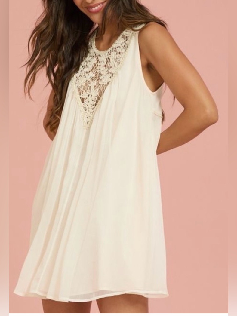 Altar’d State Cream Crochet Yoke Sleeveless Lined Mini Dress Size Small Nwt’s